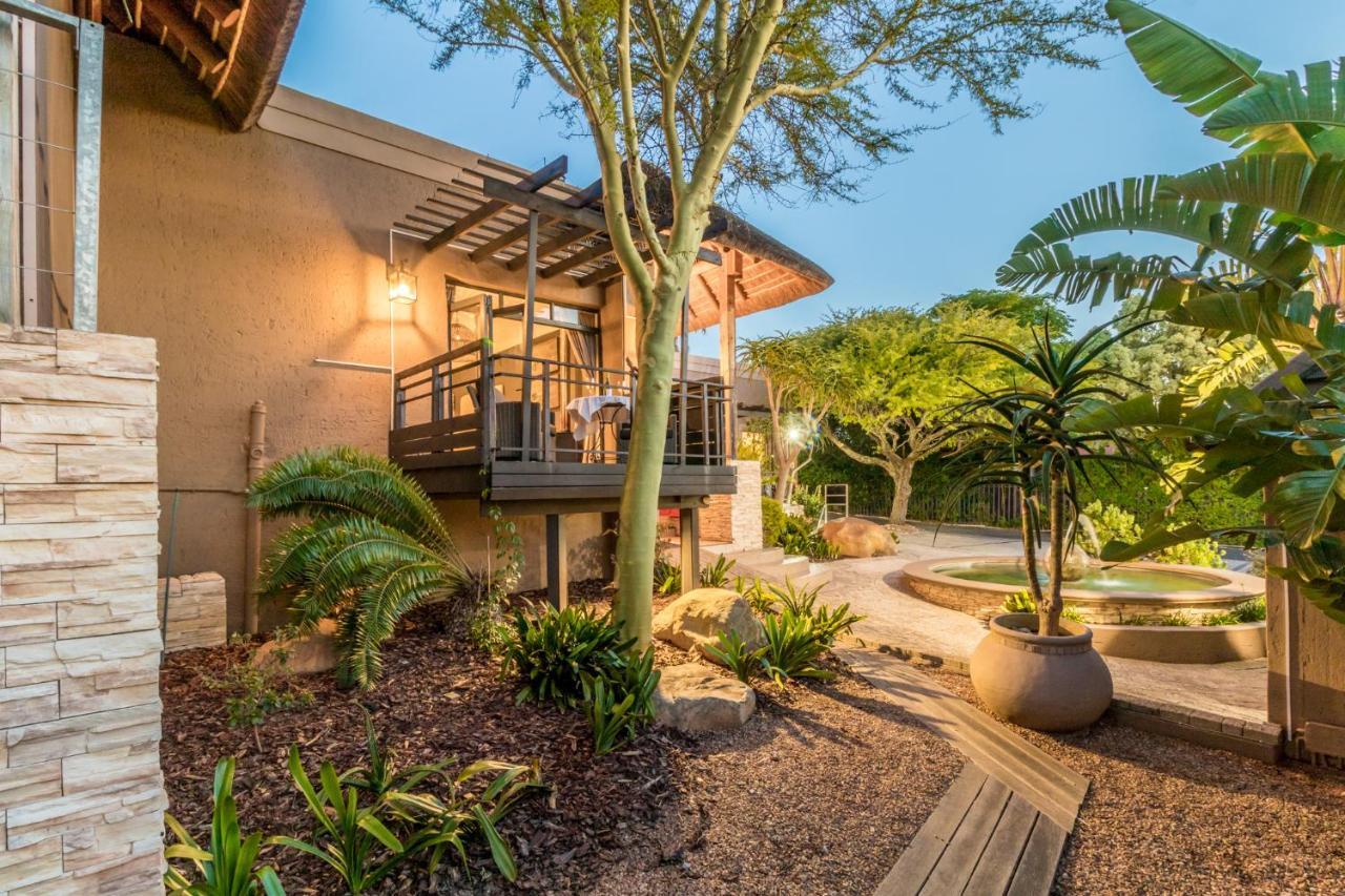 Sw1 Lodge Somerset West Exterior photo