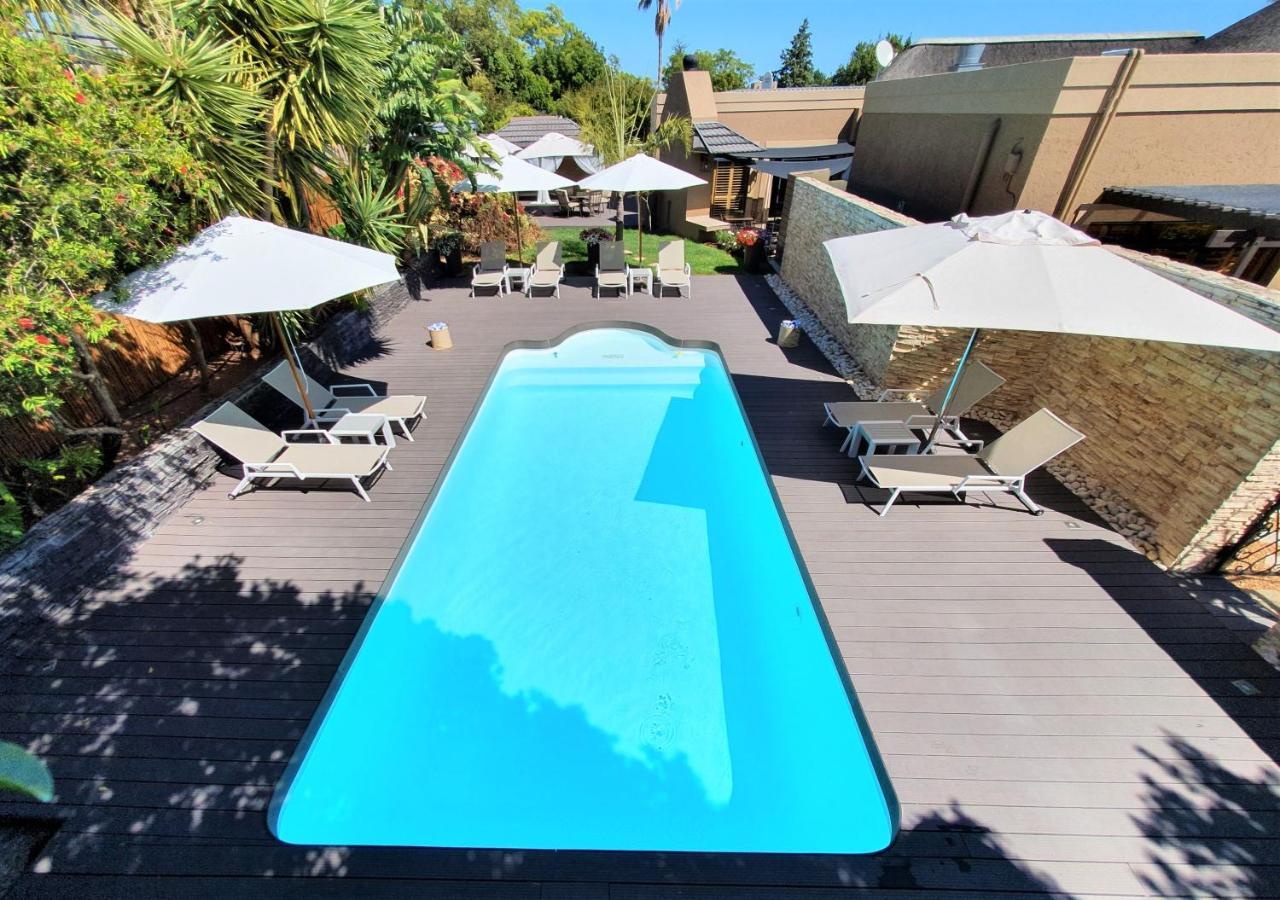 Sw1 Lodge Somerset West Exterior photo